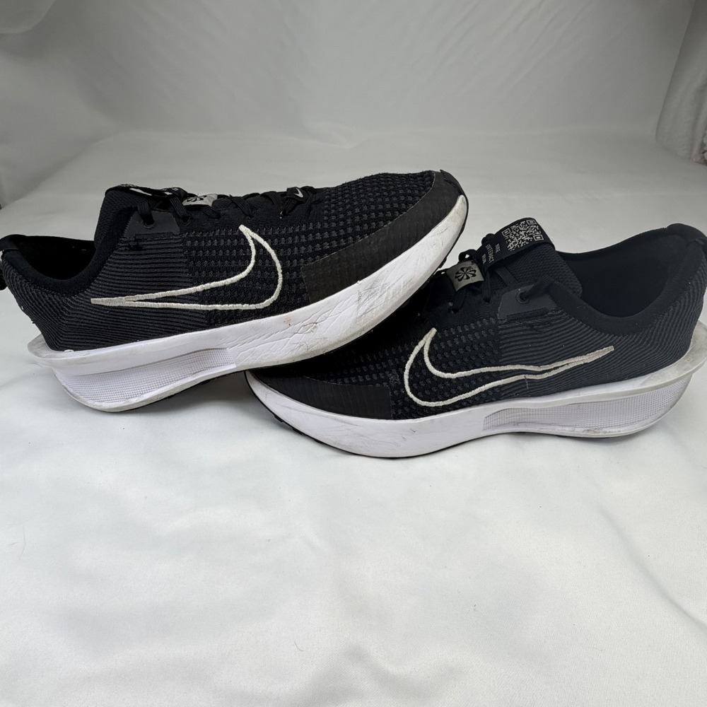 Nike Interact Run Mens 13 Shoes Black White FD2291-001 Sneaker Running Gym